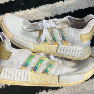 Adidas Sneakers